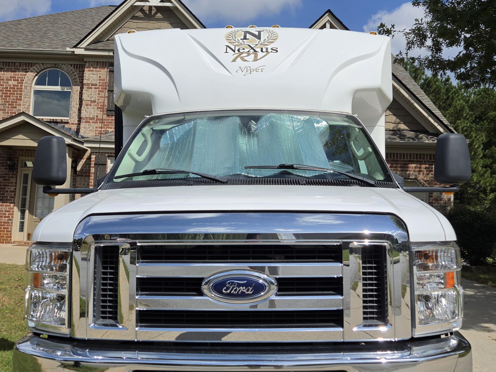 2017 Nexus RV Viper 25v