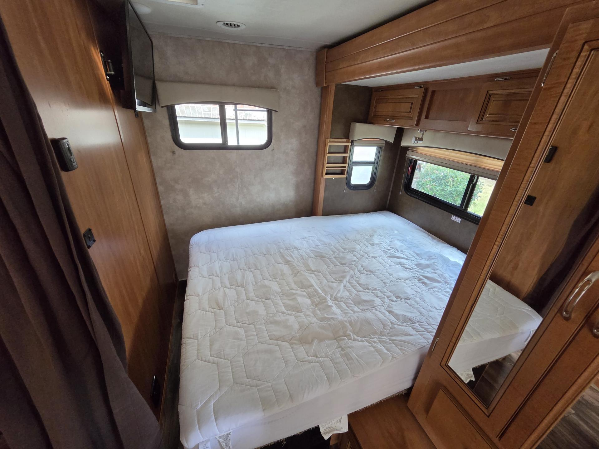 2017 Nexus RV Viper 25v