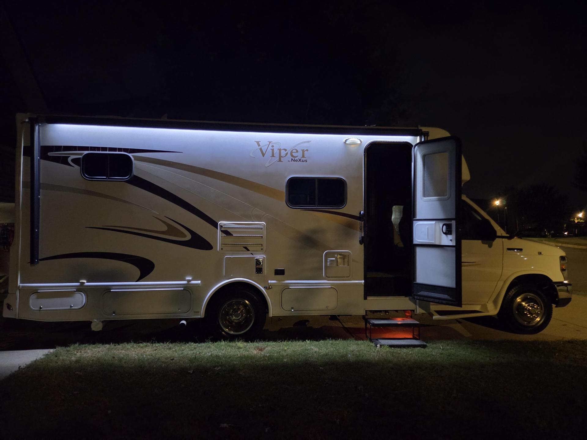 2017 Nexus RV Viper 25v