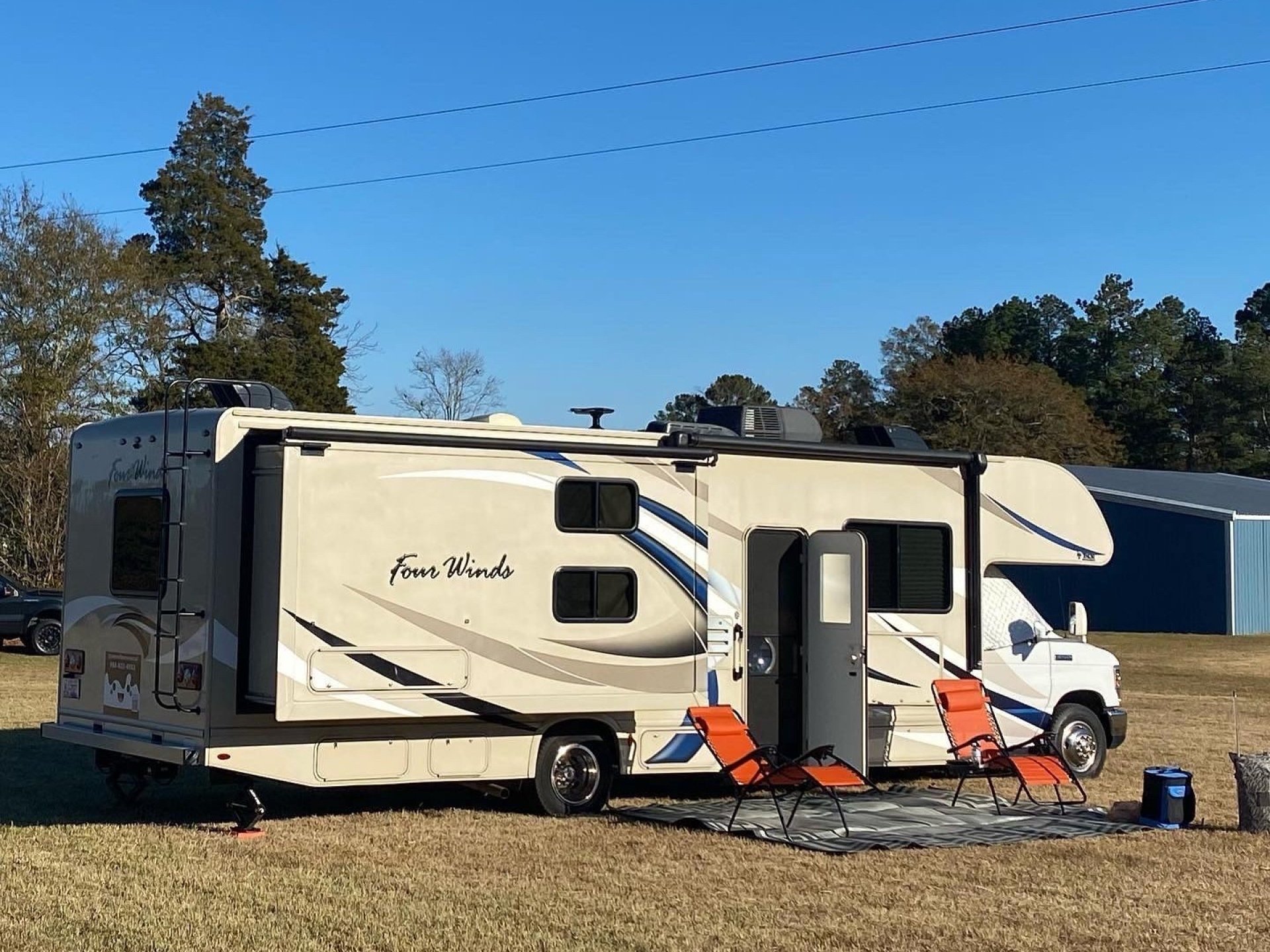 2018 THOR MOTOR COACH FOUR WINDS 30D