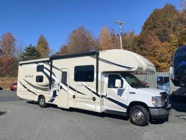 2018 THOR MOTOR COACH FOUR WINDS 30D