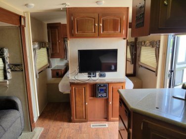 2015 FOREST RIVER ROCKWOOD ULTRA LITE 2905SS