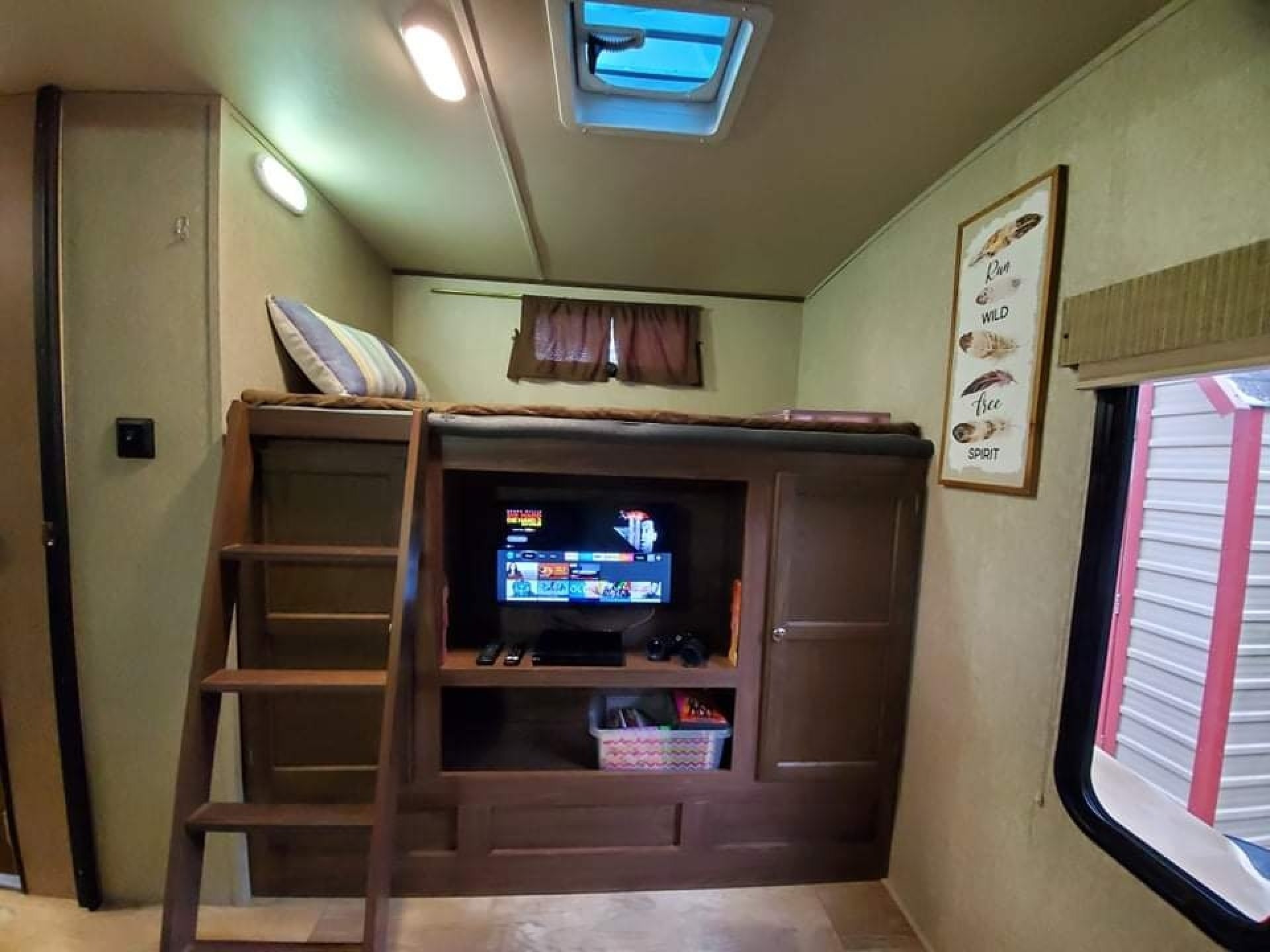 2015 FOREST RIVER SOLAIRE ECLIPSE 317BHSK