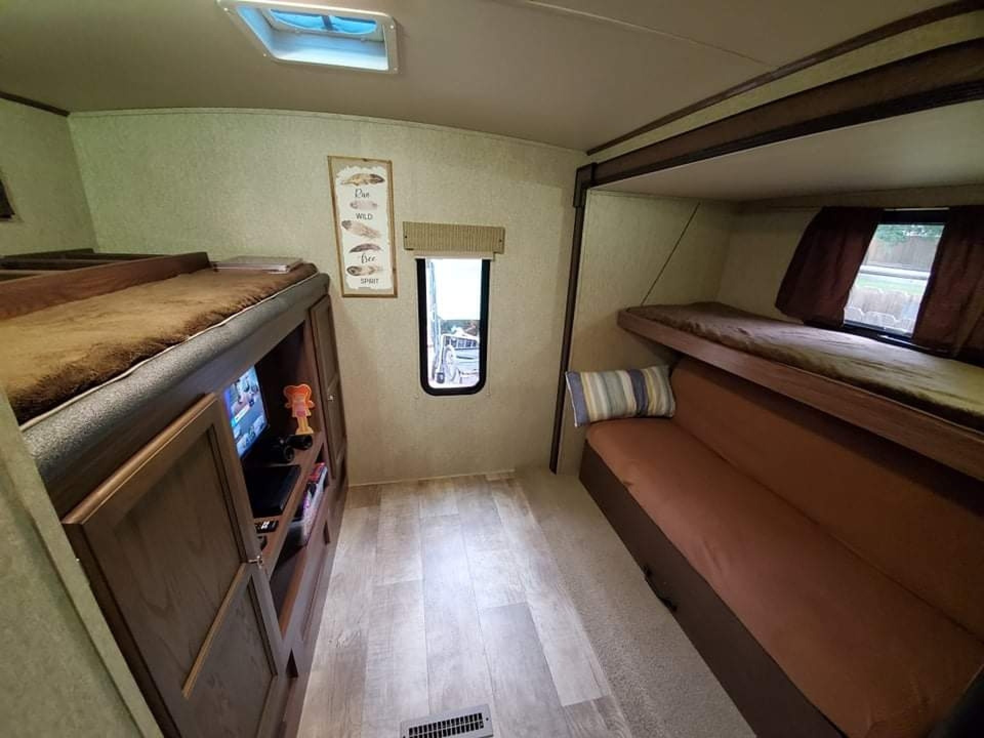 2015 FOREST RIVER SOLAIRE ECLIPSE 317BHSK