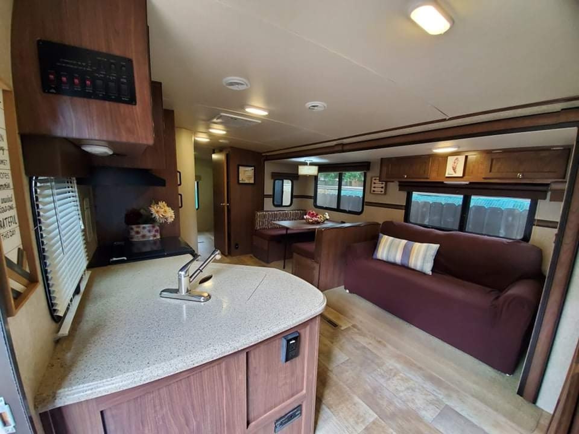 2015 FOREST RIVER SOLAIRE ECLIPSE 317BHSK