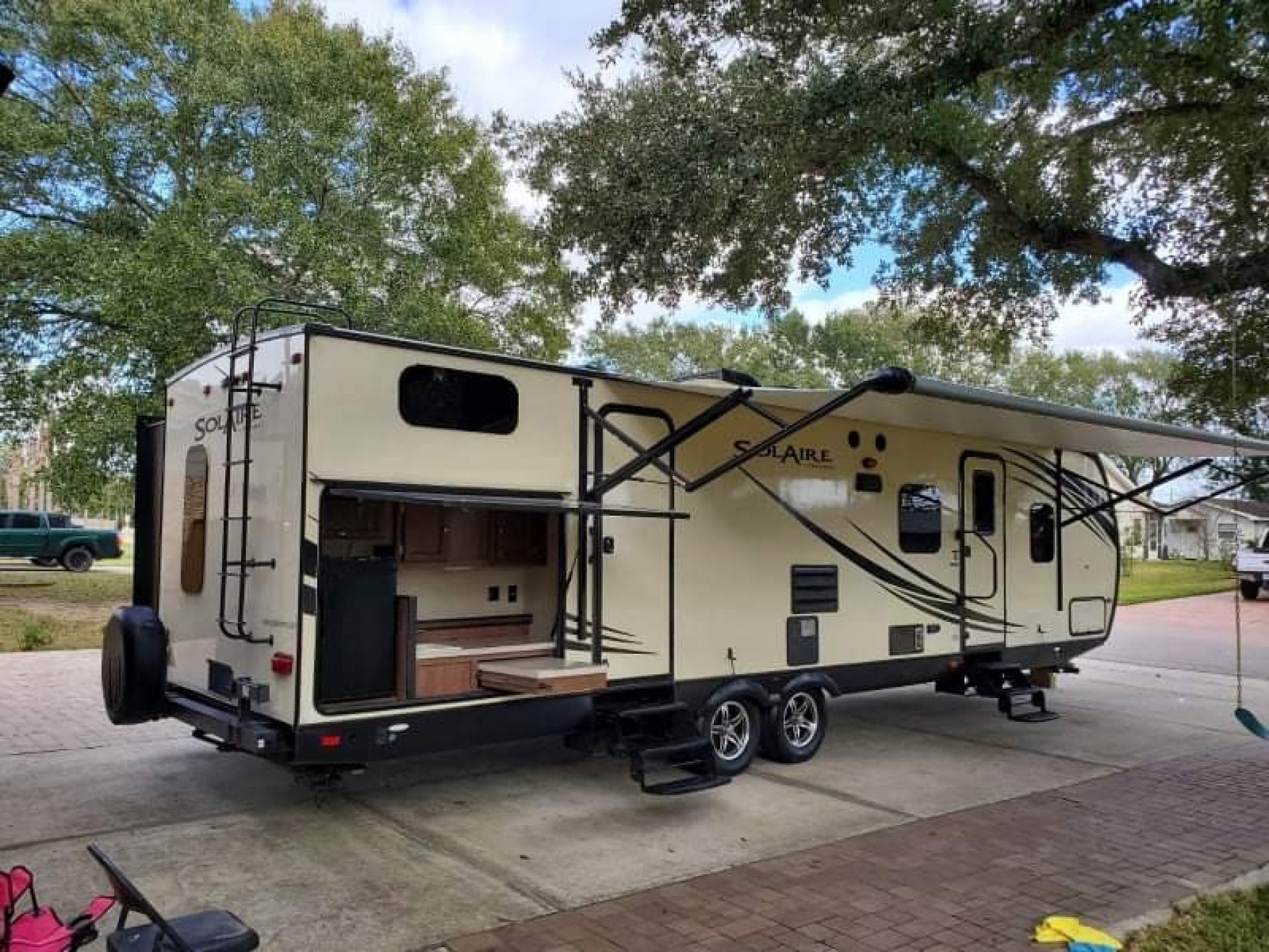 2015 FOREST RIVER SOLAIRE ECLIPSE 317BHSK