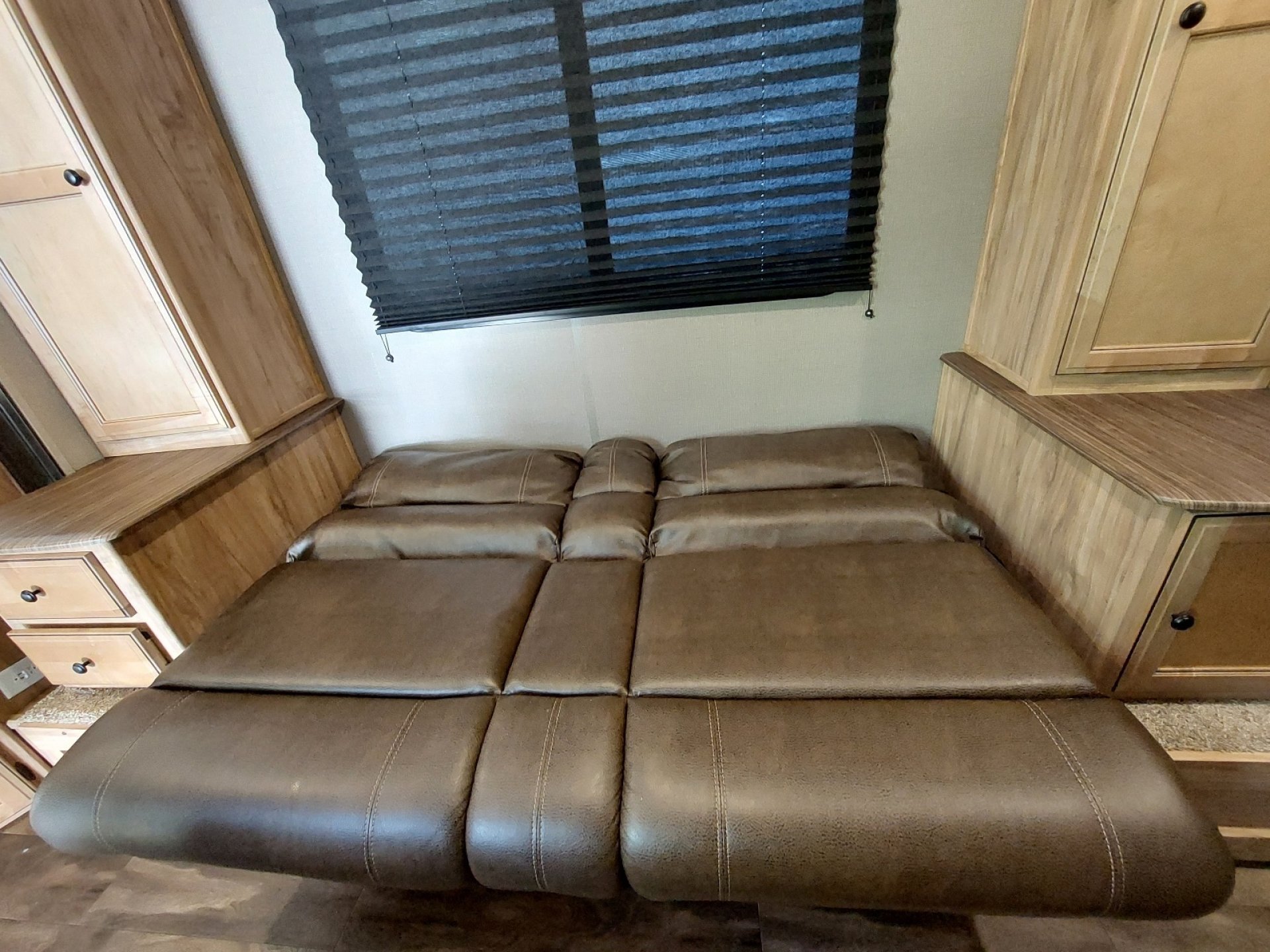 2019 COACHMEN  Freedom Express  246 RKS 