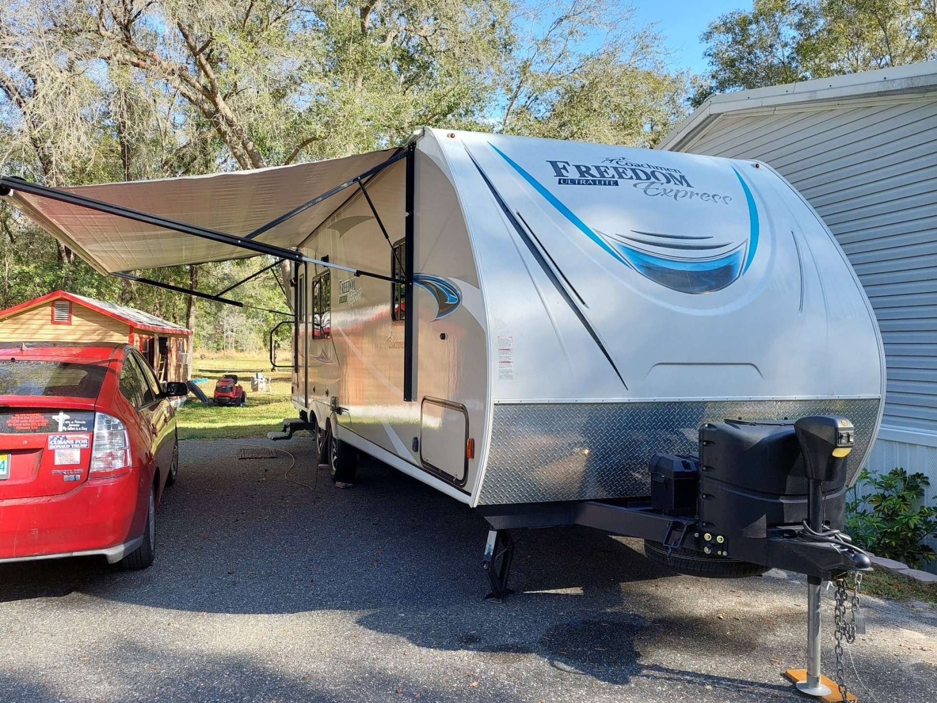 2019 COACHMEN  Freedom Express  246 RKS 