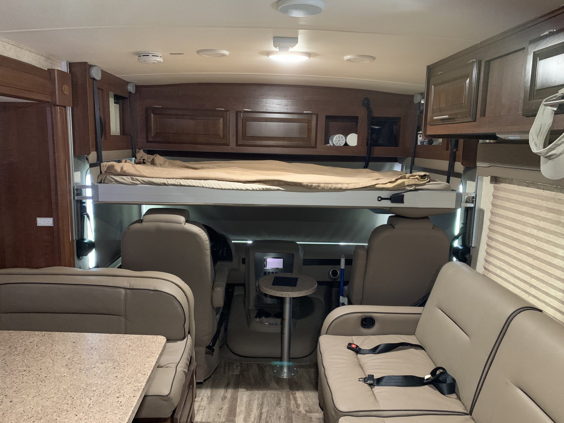 2017 FOREST RIVER GEORGETOWN 3 SERIES 31B3