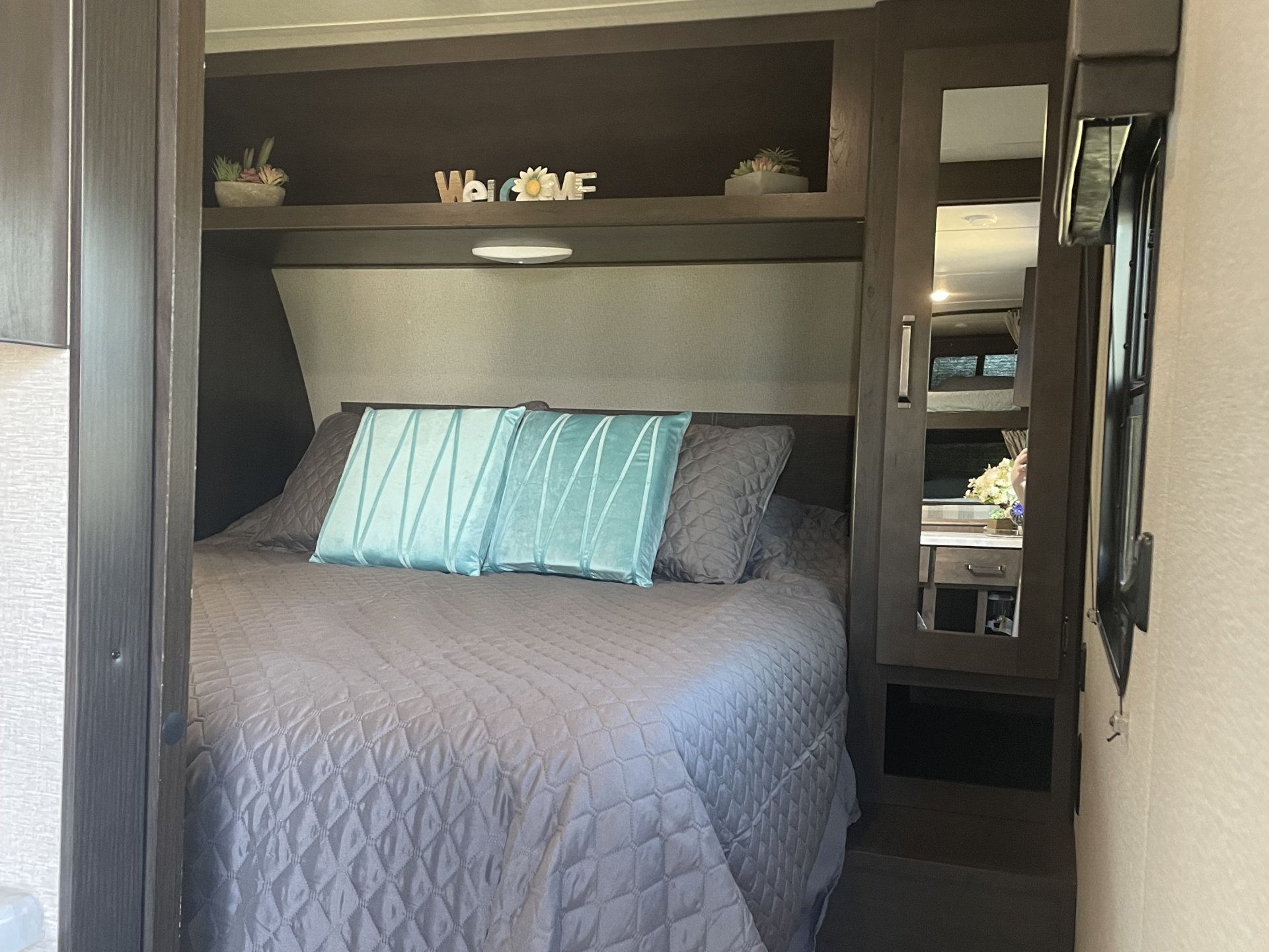 2021 GRAND DESIGN TRANSCEND XPLOR 261BH - Good Sam RV Rentals
