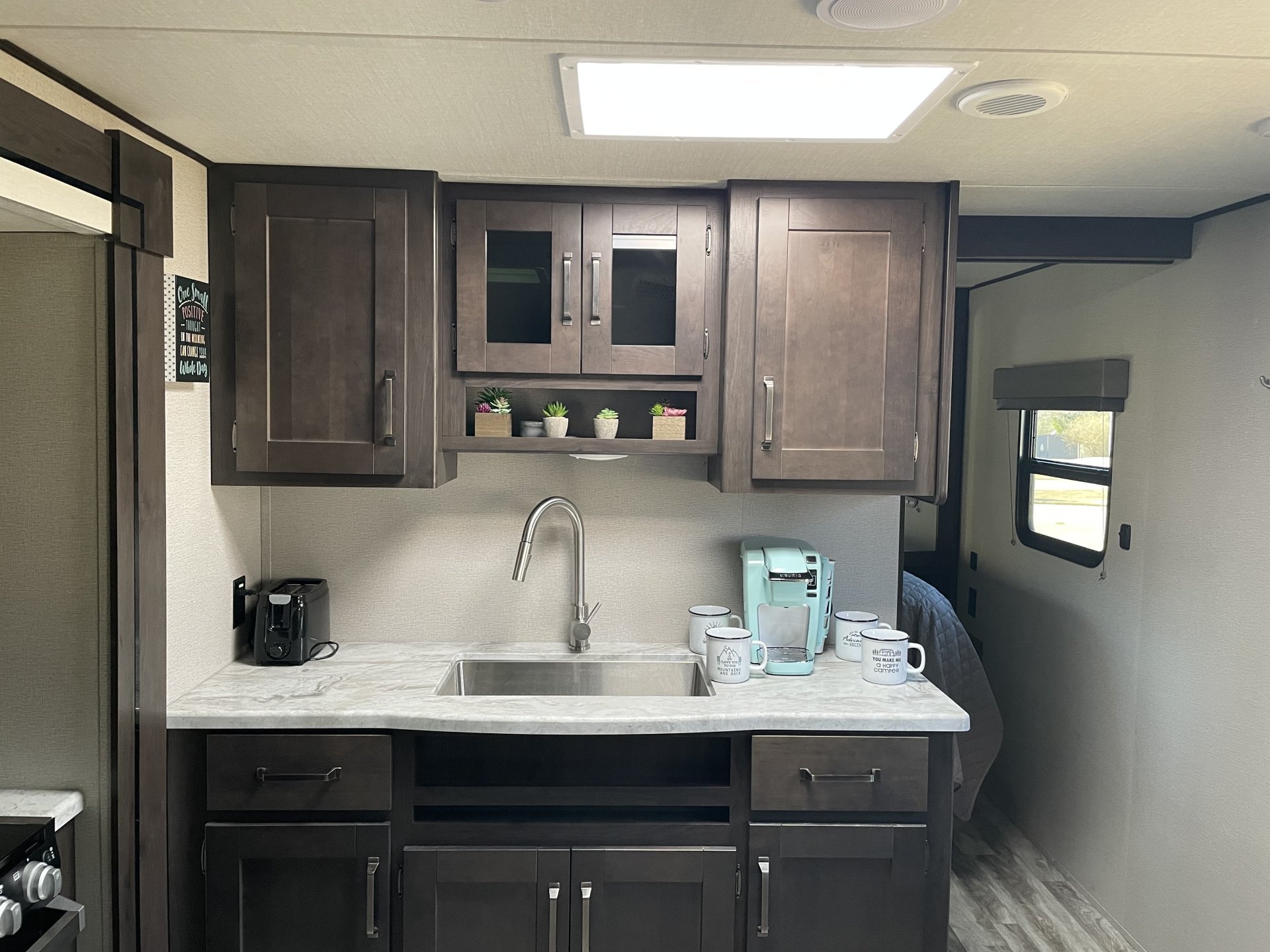 2021 GRAND DESIGN TRANSCEND XPLOR 261BH - Good Sam RV Rentals
