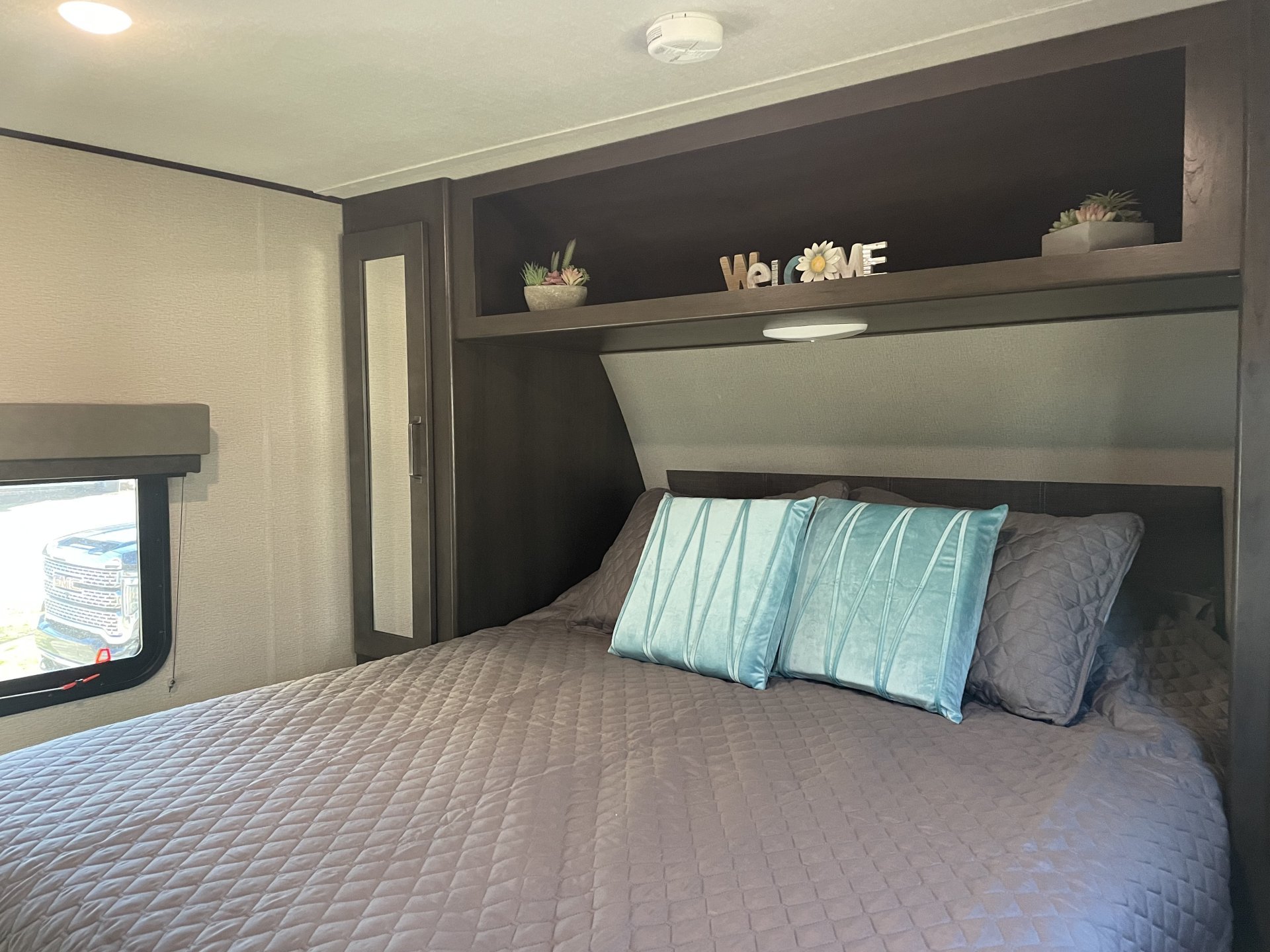 2021 GRAND DESIGN TRANSCEND XPLOR 261BH - Good Sam RV Rentals