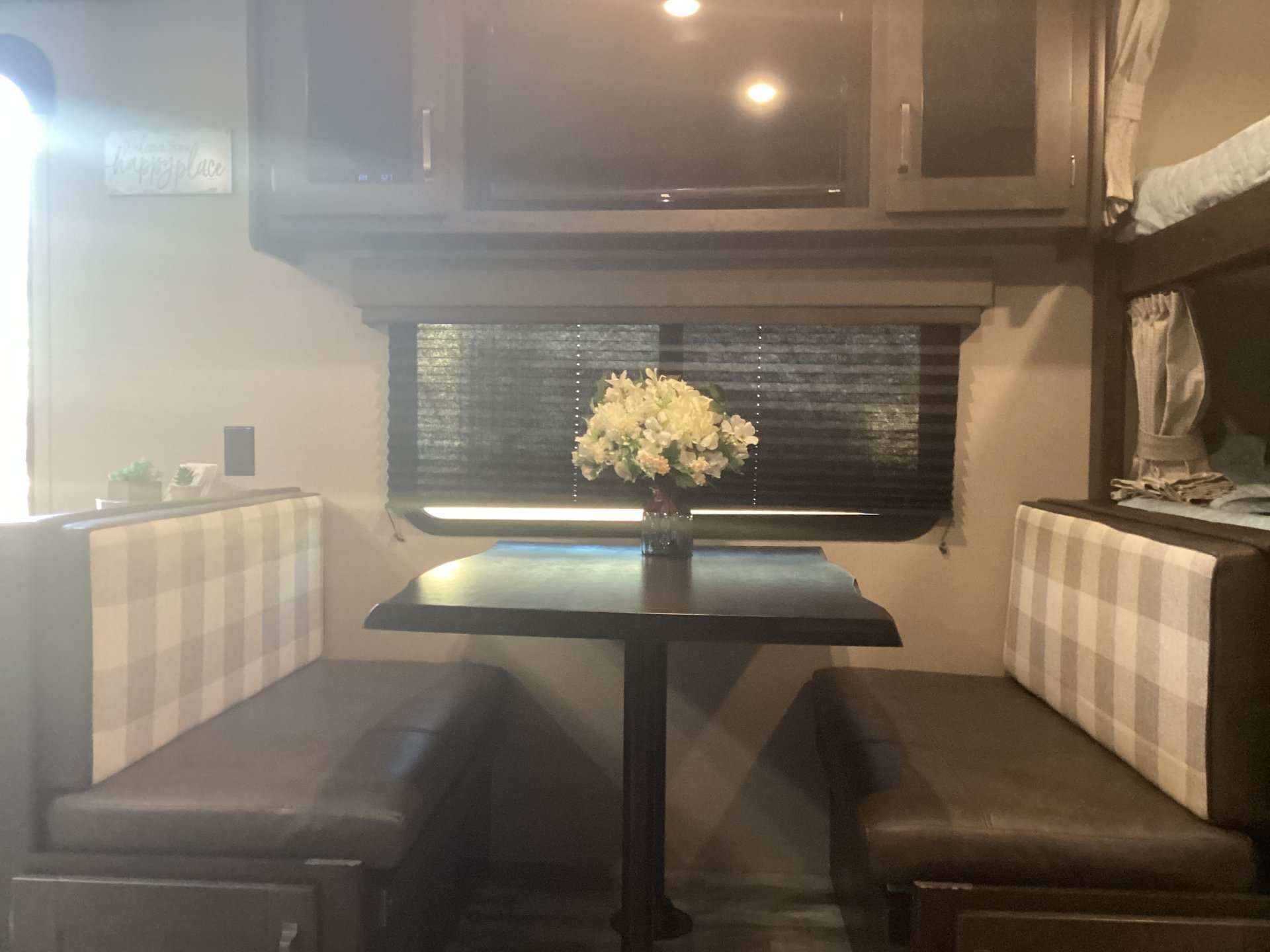 2021 GRAND DESIGN TRANSCEND XPLOR 261BH - Good Sam RV Rentals