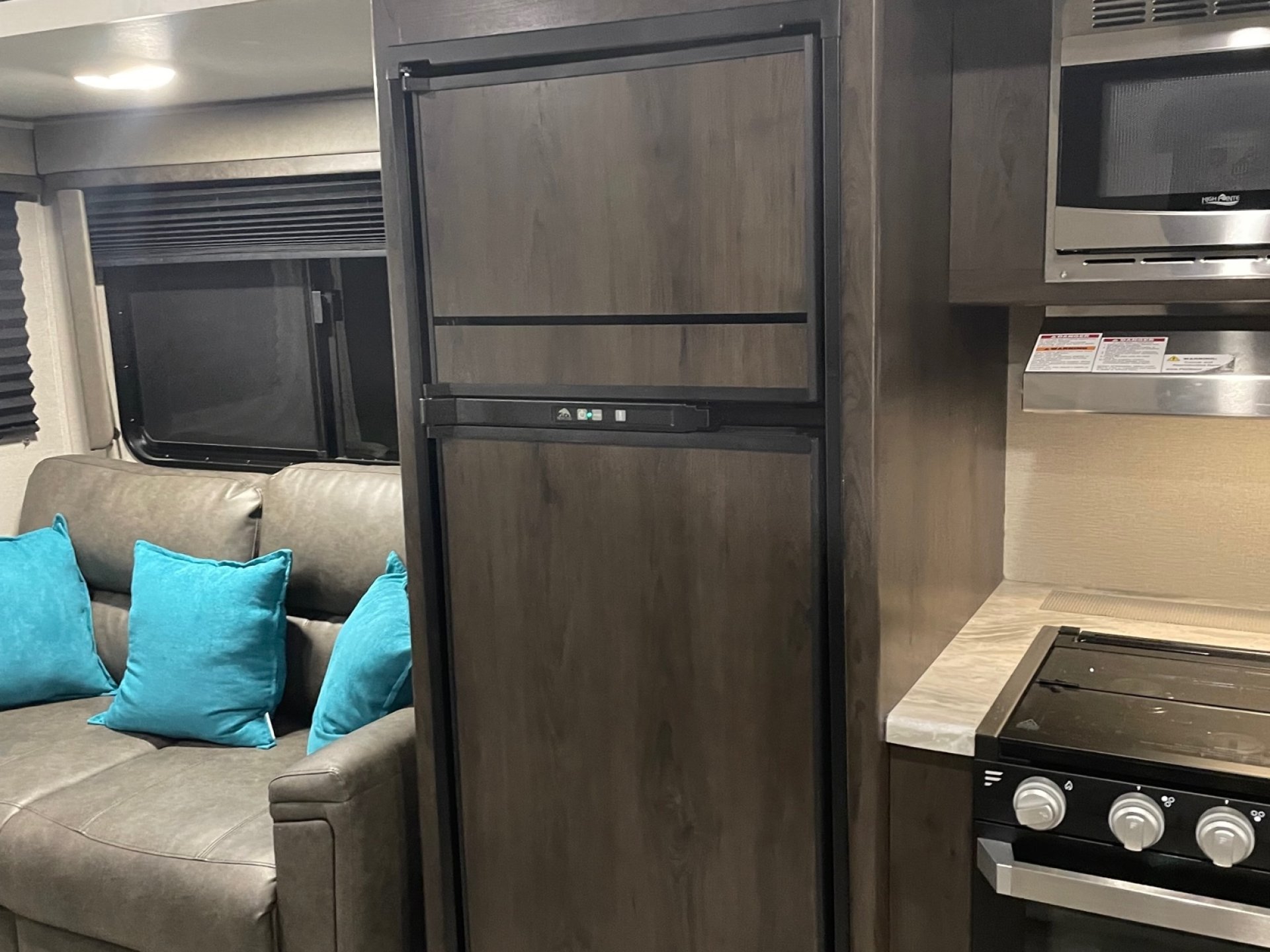 2021 GRAND DESIGN TRANSCEND XPLOR 261BH - Good Sam RV Rentals