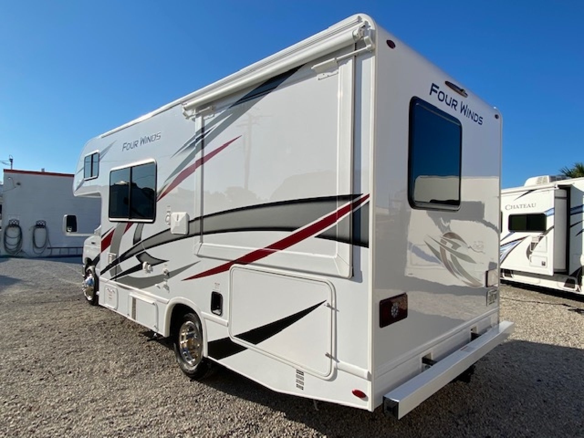 2022 FOREST RIVER Four Winds 22B