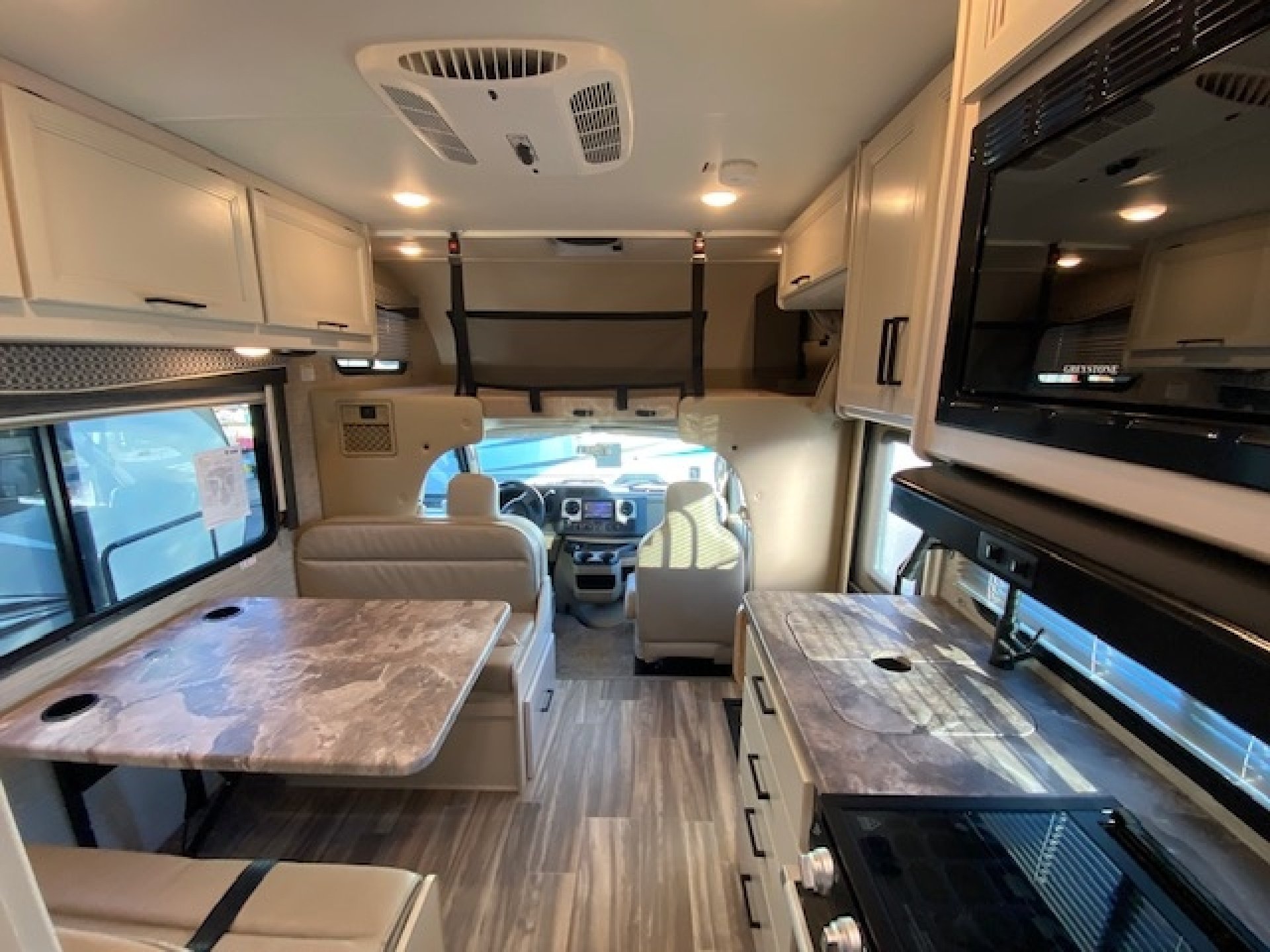 2022 FOREST RIVER Four Winds 22B