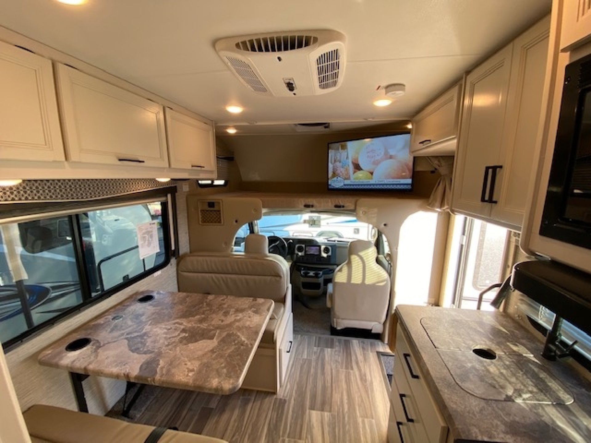 2022 FOREST RIVER Four Winds 22B