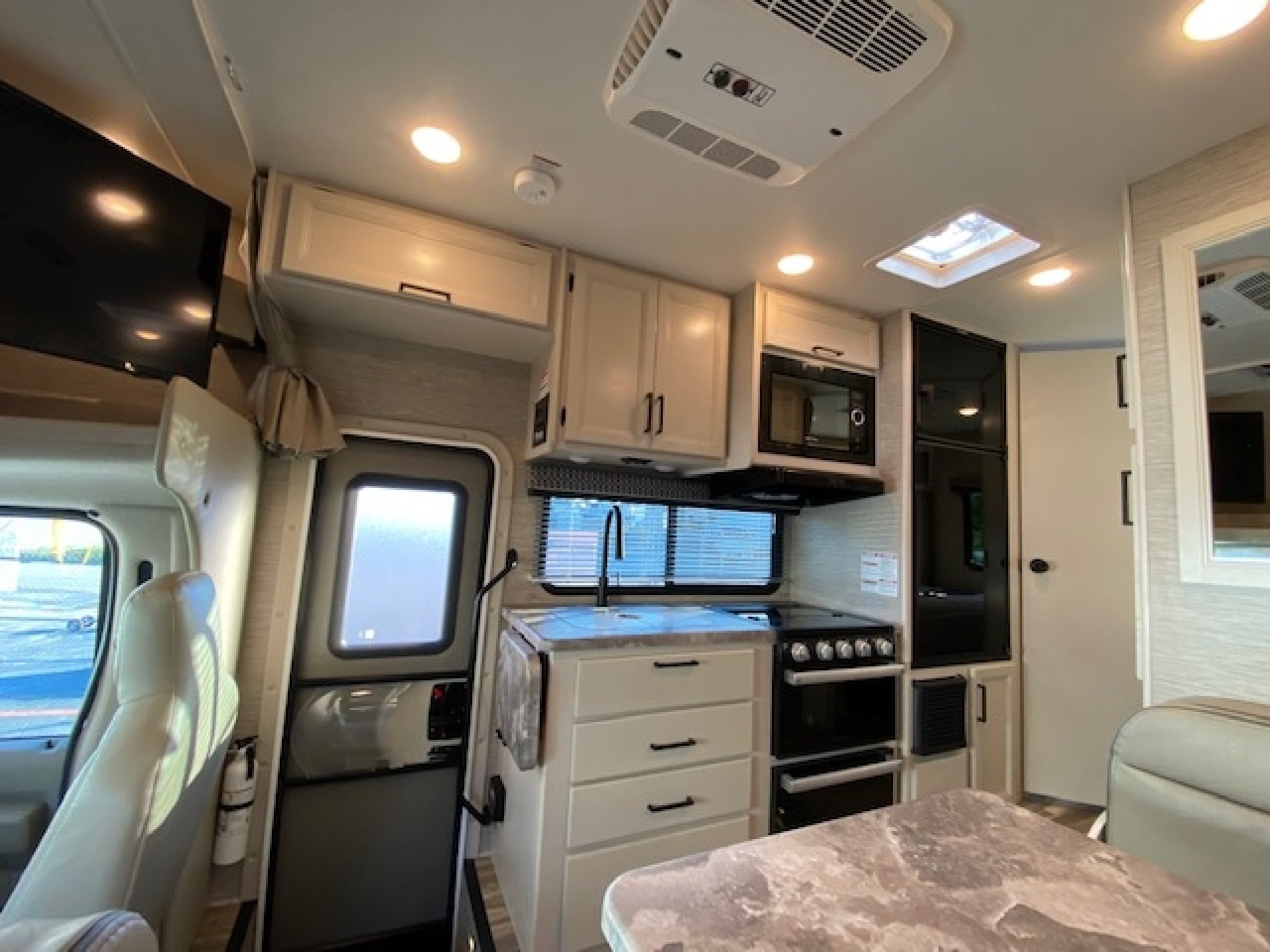 2022 FOREST RIVER Four Winds 22B
