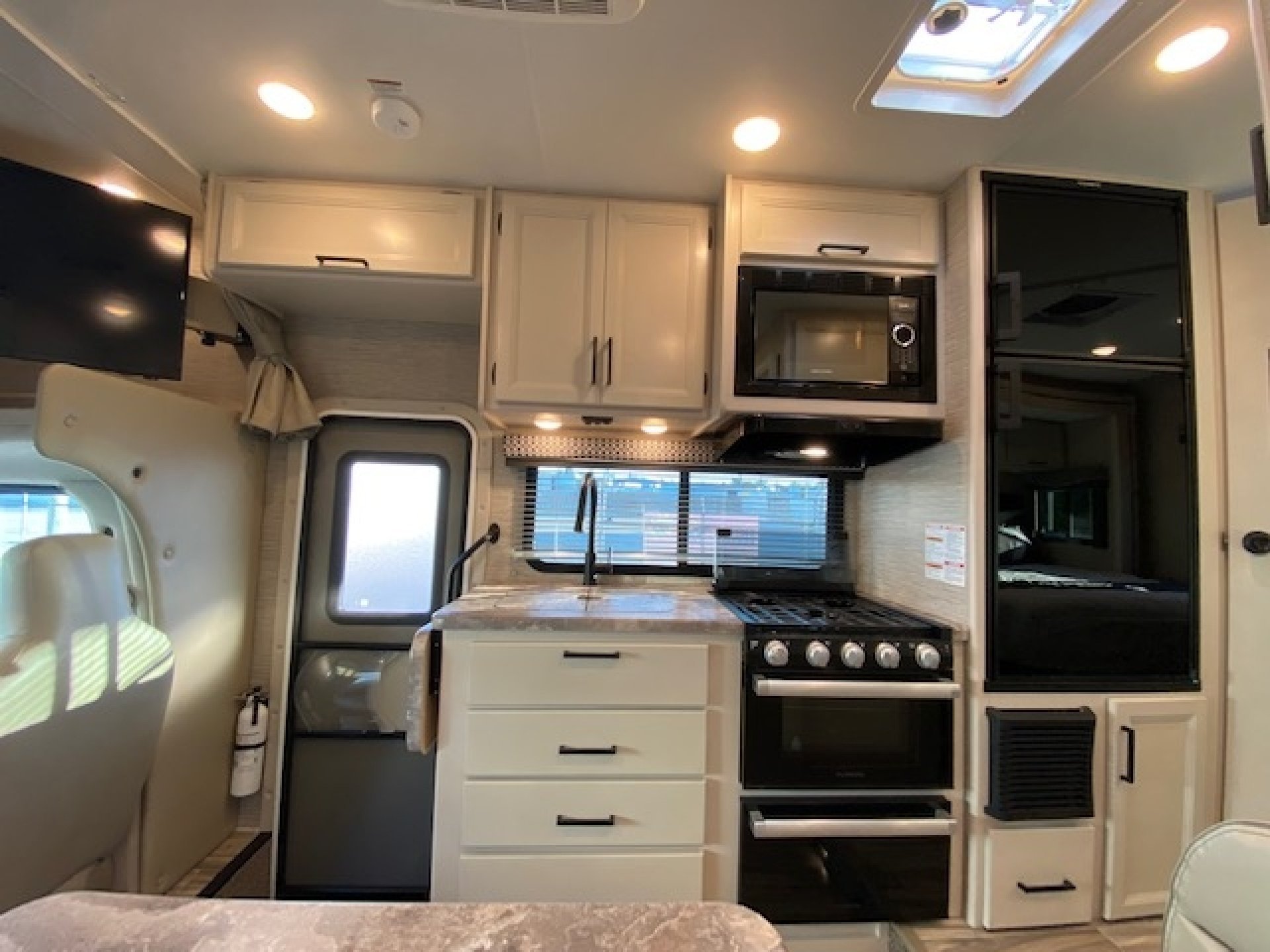2022 FOREST RIVER Four Winds 22B