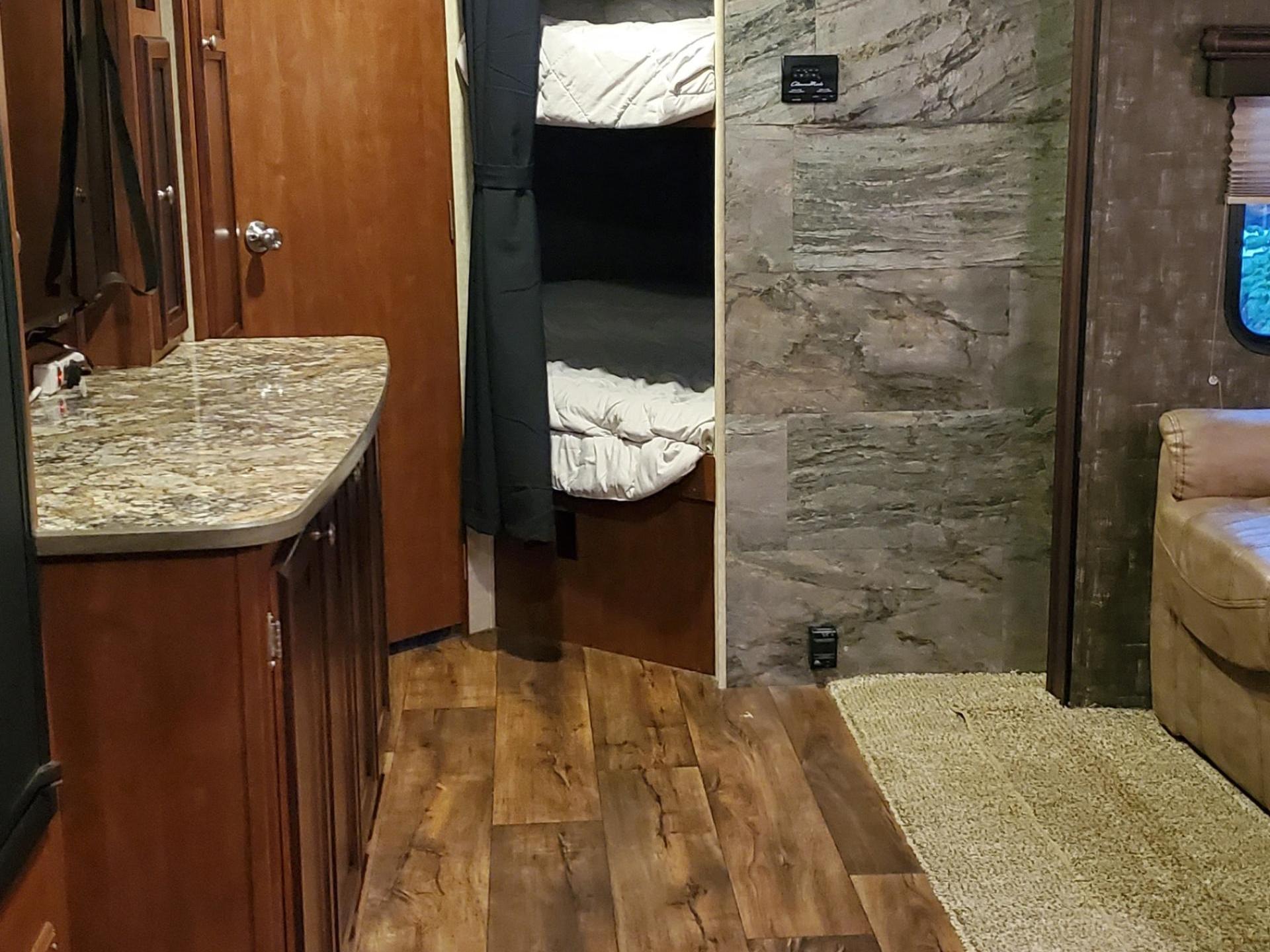 2015 HEARTLAND WILDERNESS 3125BH