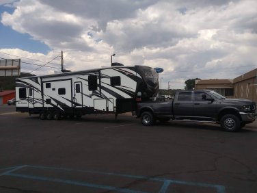 2014 HEARTLAND ROAD WARRIOR 425