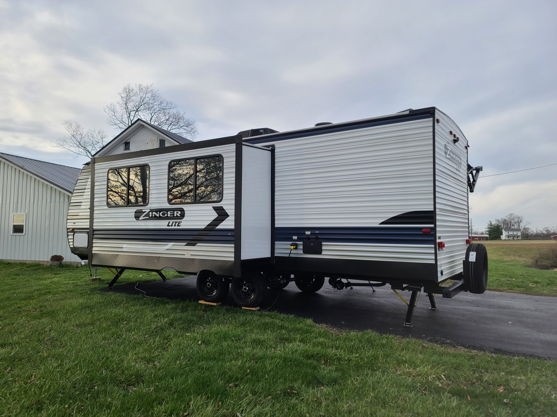 2022 CROSSROADS ZINGER 280BH