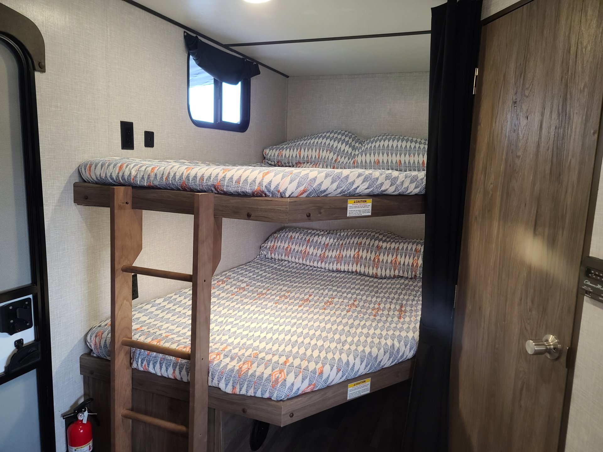 2022 CROSSROADS ZINGER 280BH