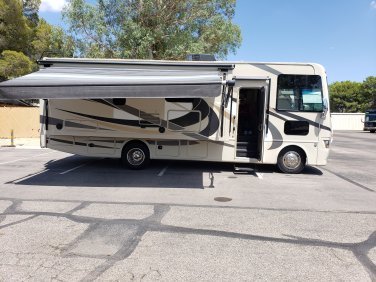 2015 THOR MOTOR COACH Windsport 27K