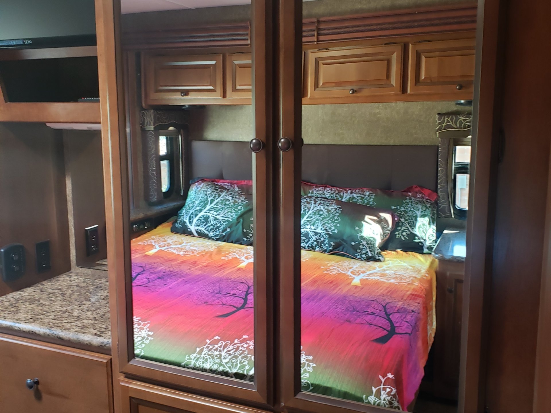 2015 THOR MOTOR COACH Windsport 27K