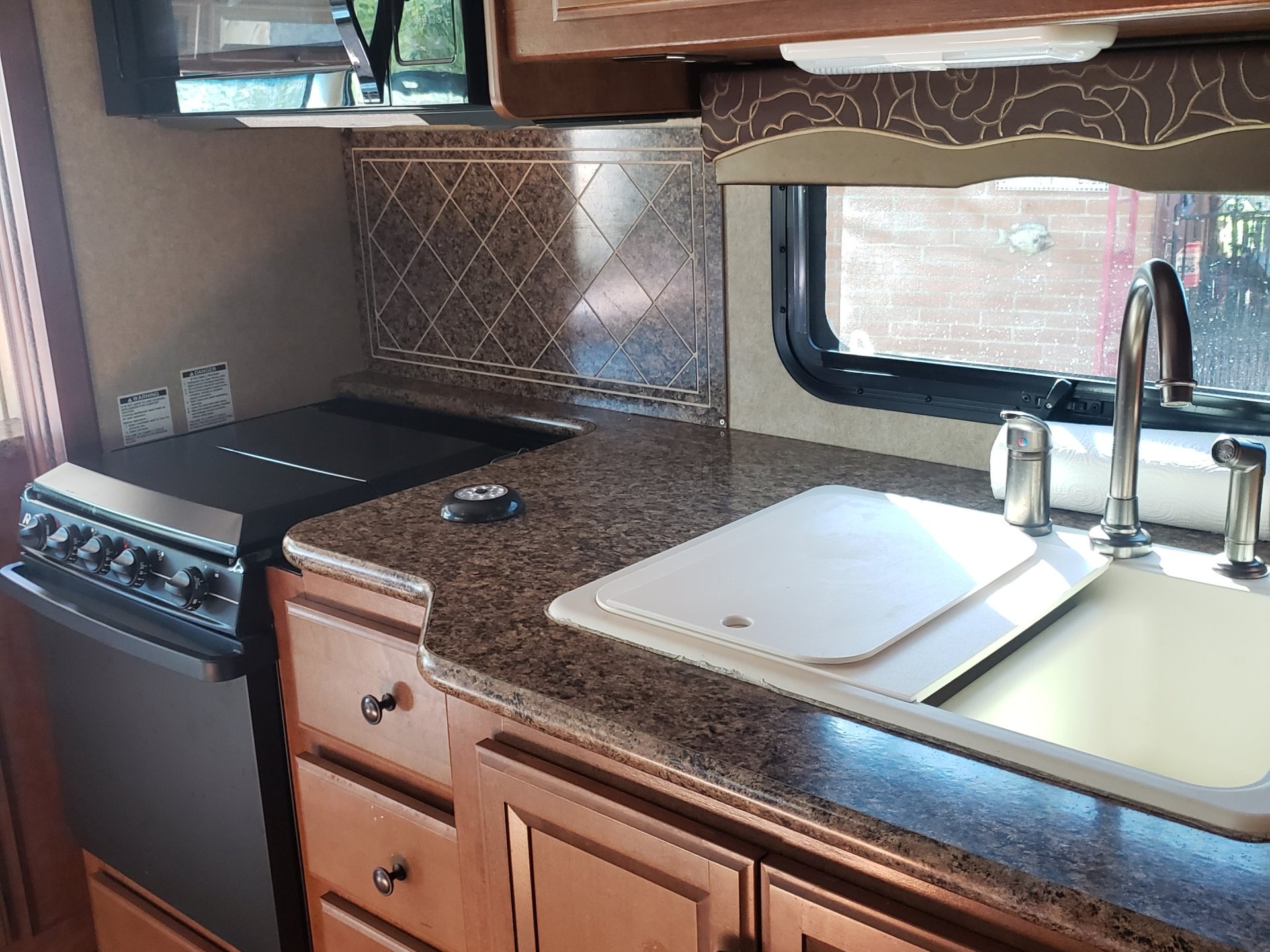 2015 THOR MOTOR COACH Windsport 27K