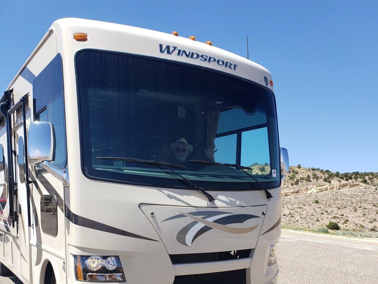 2015 THOR MOTOR COACH Windsport 27K