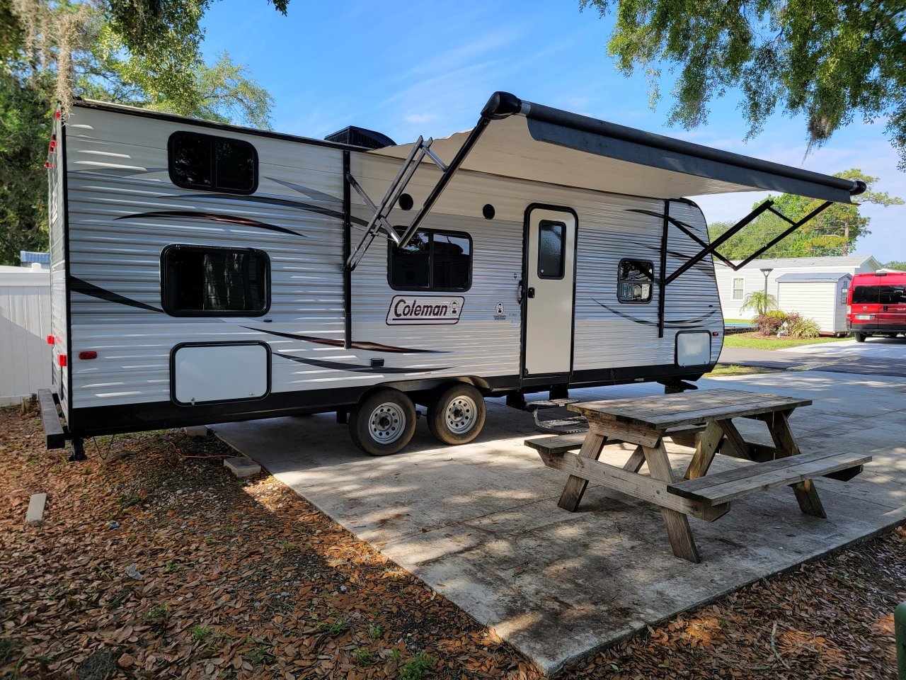 2018 COLEMAN LANTERN 274BHWE