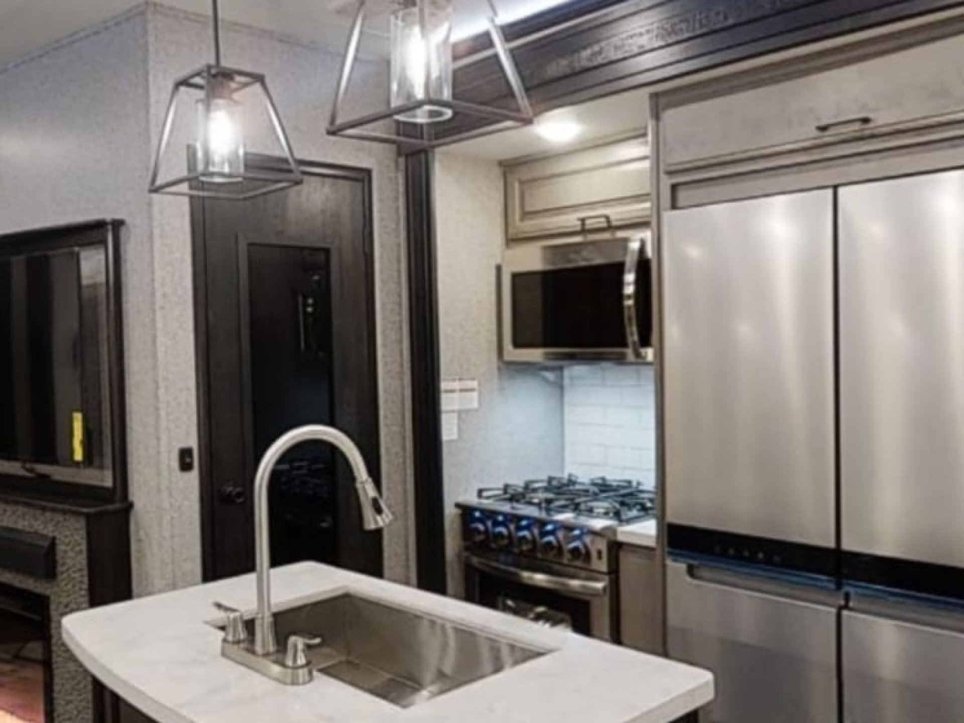 2021 OPEN RANGE Highland Ridge Bh3704