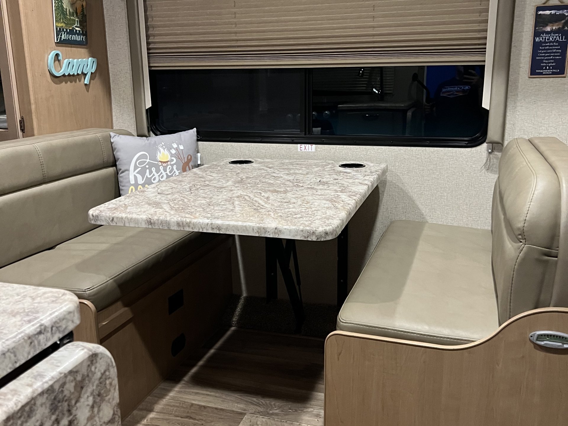 2020 THOR MOTOR COACH FOUR WINDS 22E