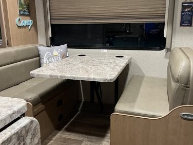 2020 THOR MOTOR COACH FOUR WINDS 22E