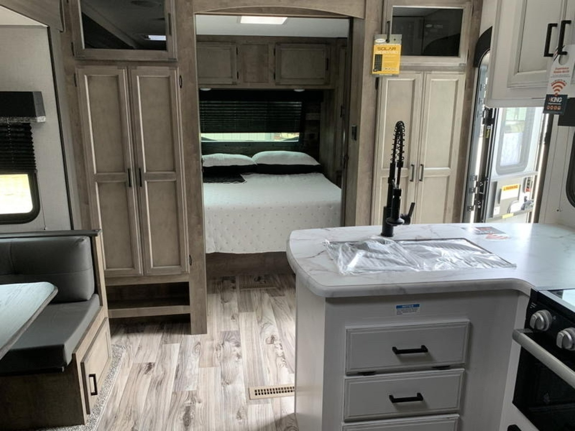 2021 VENTURE SPORTTREK 332VBH