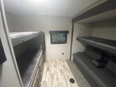 2021 VENTURE SPORTTREK 332VBH