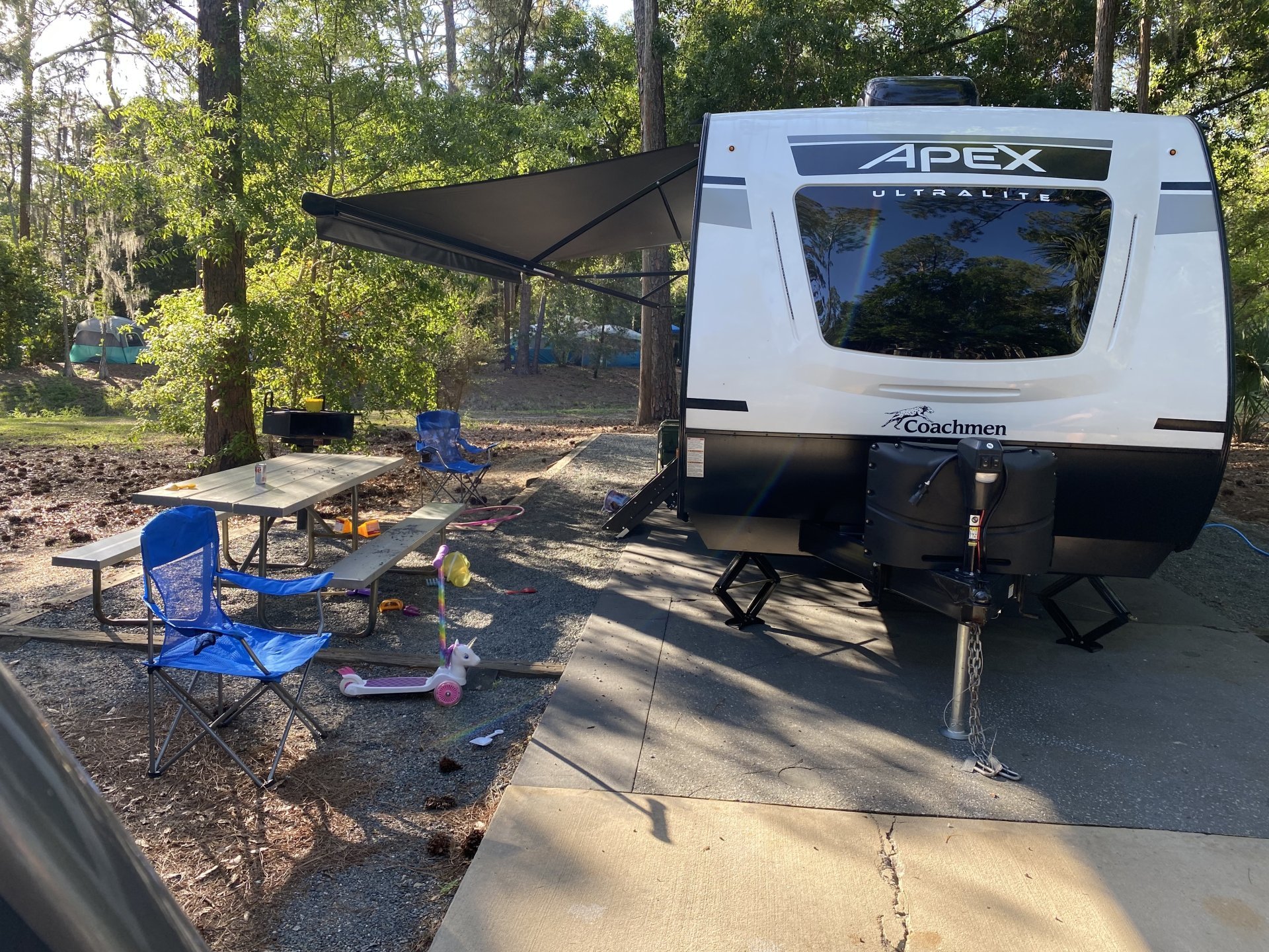 2022 COACHMEN APEX 300BHS