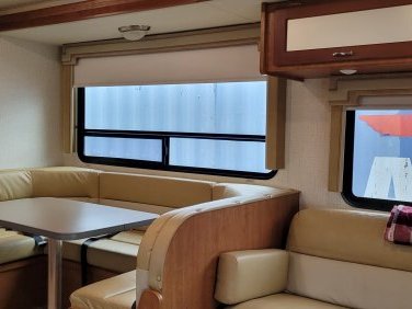 2016 WINNEBAGO MINNIE WINNIE 31K