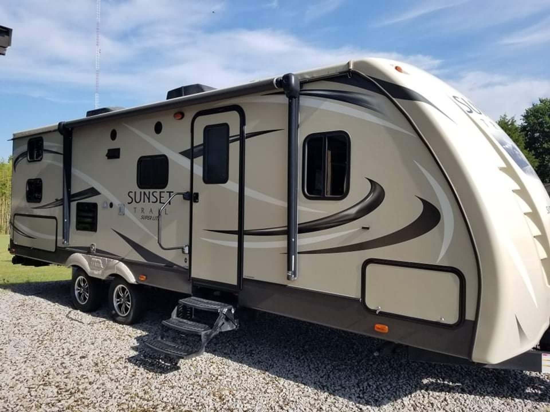 2017 CROSSROADS SUNSET TRAIL SUPER LITE 320B