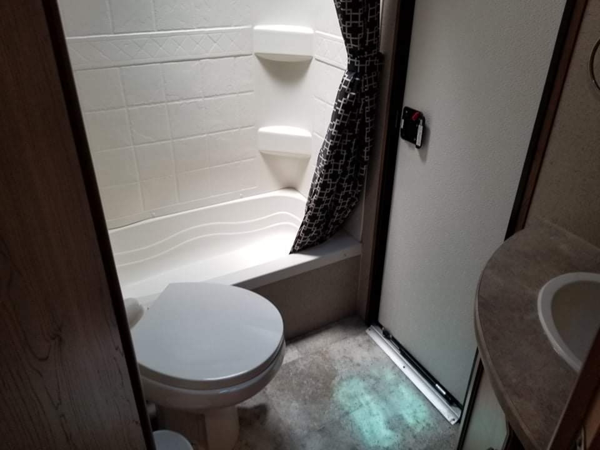 2017 CROSSROADS SUNSET TRAIL SUPER LITE 320B