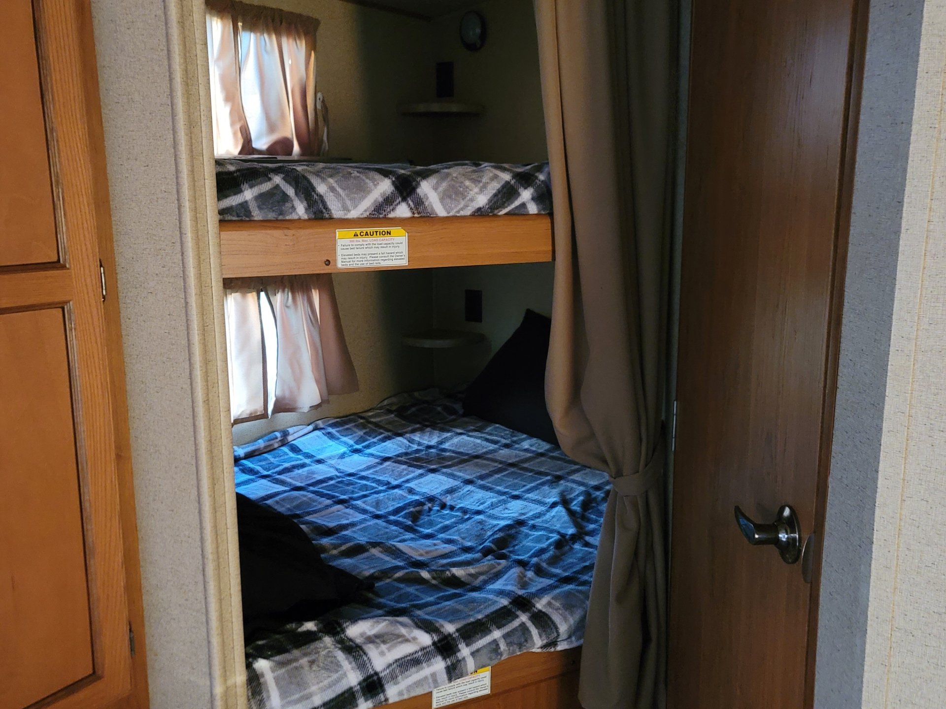 2017 CROSSROADS SUNSET TRAIL SUPER LITE 320B