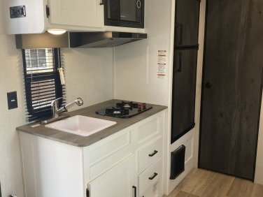 2022 KEYSTONE 176BH