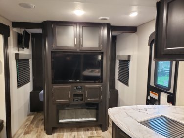 2021 VENTURE SPORTTREK ST2070VBH