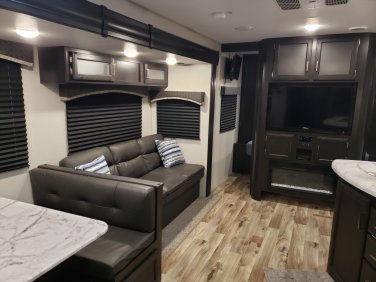 2021 VENTURE SPORTTREK ST2070VBH