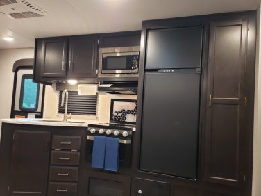 2021 VENTURE SPORTTREK ST2070VBH