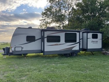2015 Keystone  Sprinter campfire edition 31-BH