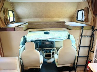 2016 FOREST RIVER SUNSEEKER 3010DSF