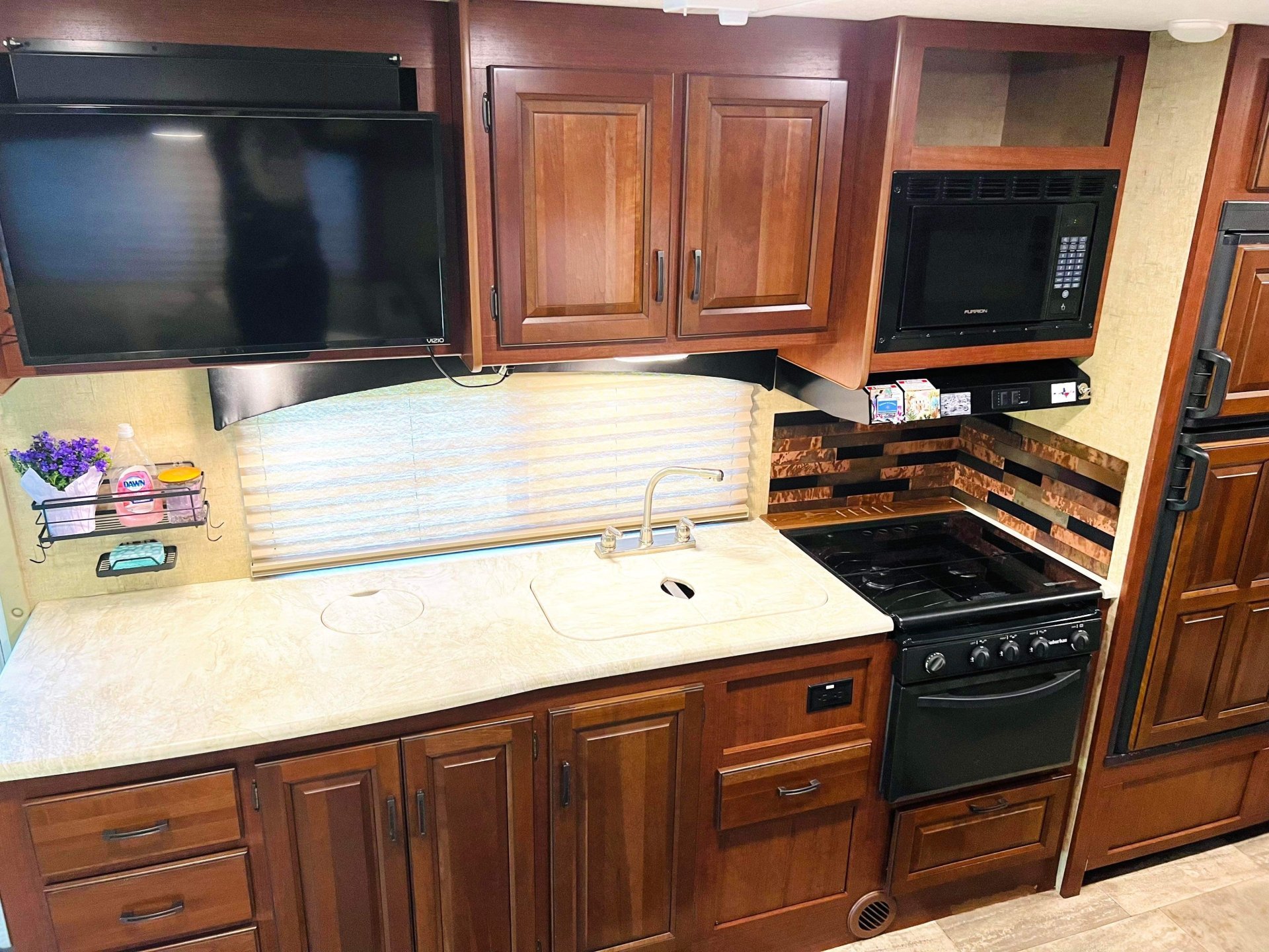 2016 FOREST RIVER SUNSEEKER 3010DSF