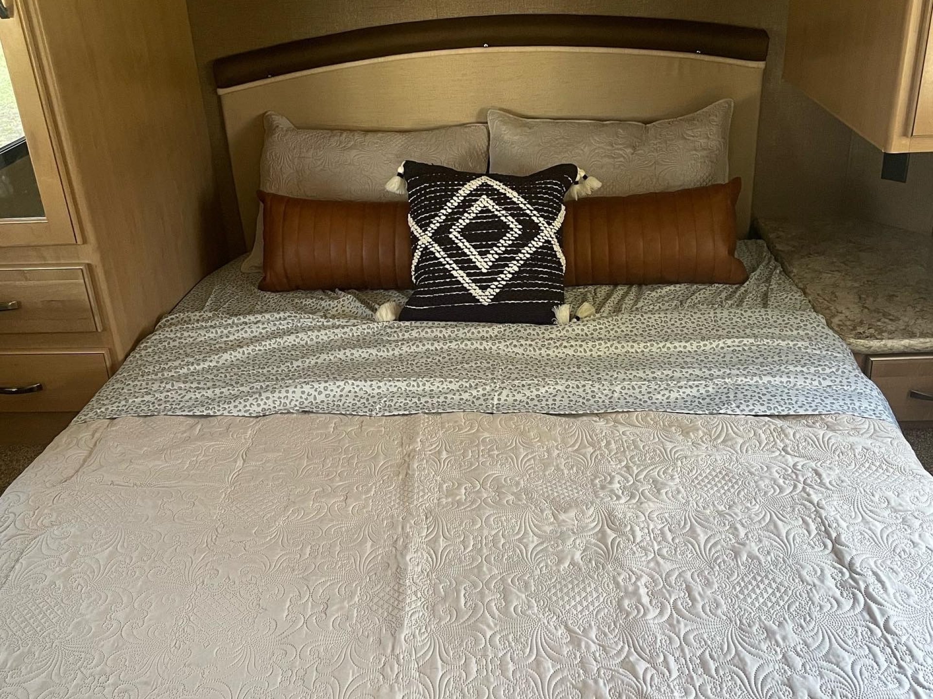 2018 THOR MOTOR COACH CHATEAU 28Z